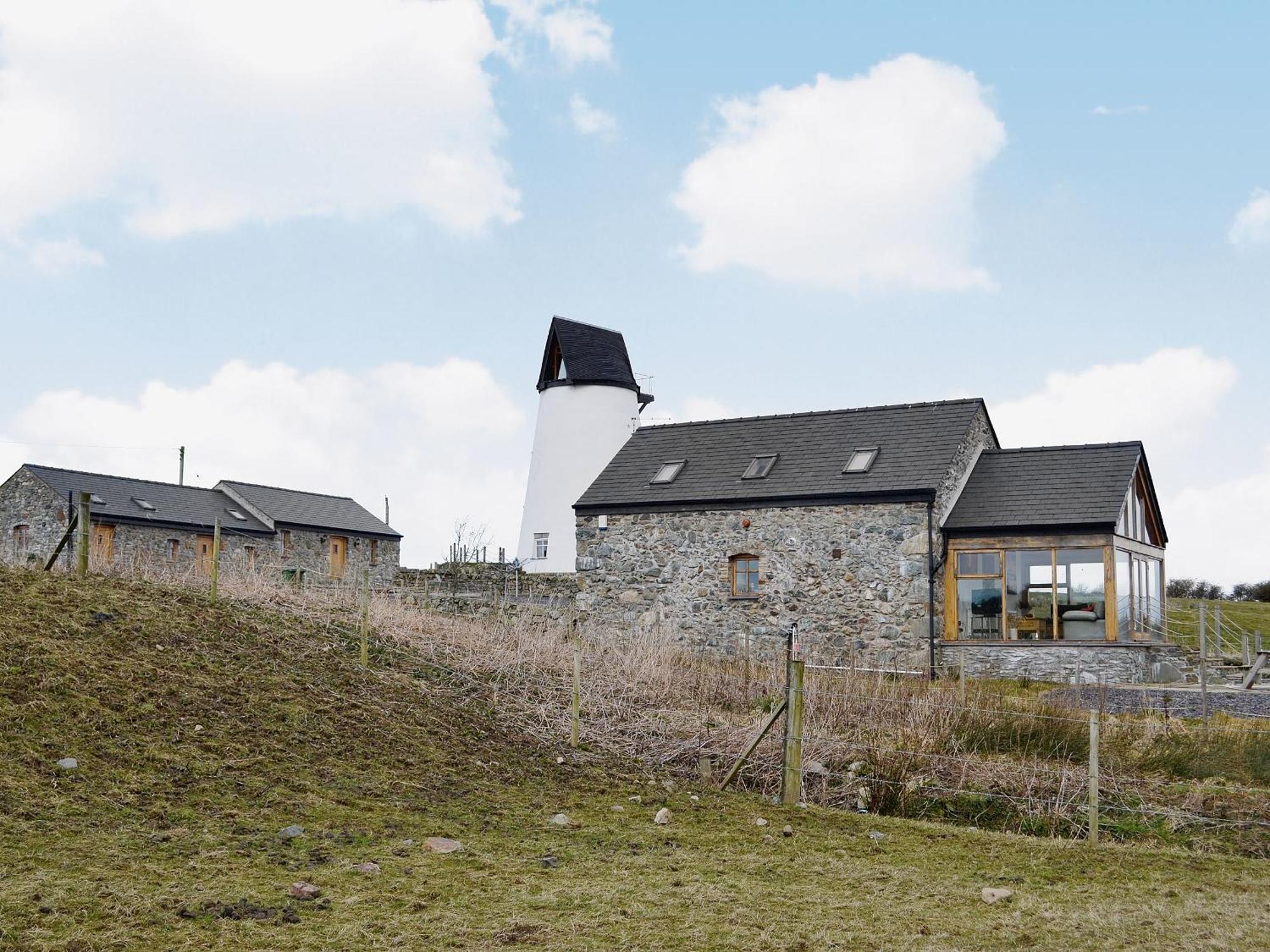 The Top Barn Coedana エクステリア 写真